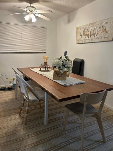 1100 NE 1st Ct 104, Hallandale Beach, FL 33009