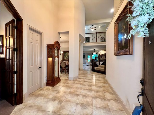6 Sheephorn Court, The Woodlands, TX 77354