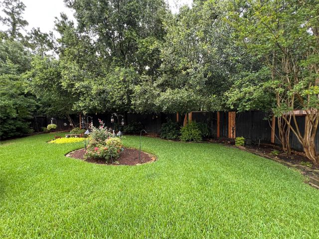 6 Sheephorn Court, The Woodlands, TX 77354