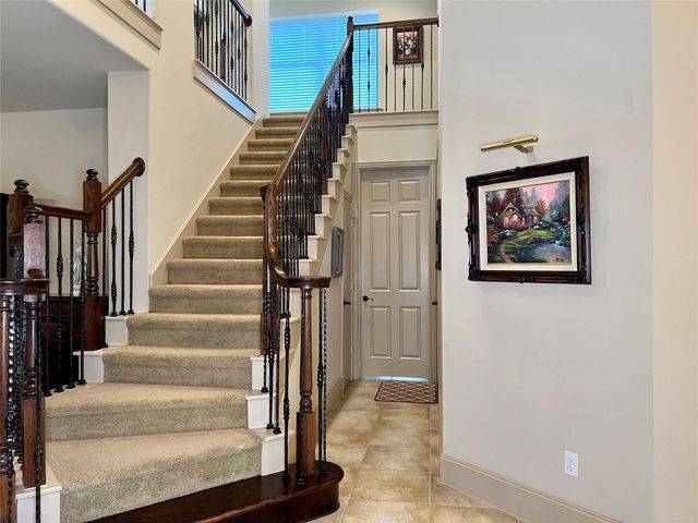 6 Sheephorn Court, The Woodlands, TX 77354
