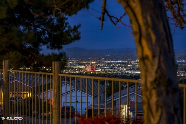 2678 Starr Meadows Loop, Reno, NV 89519