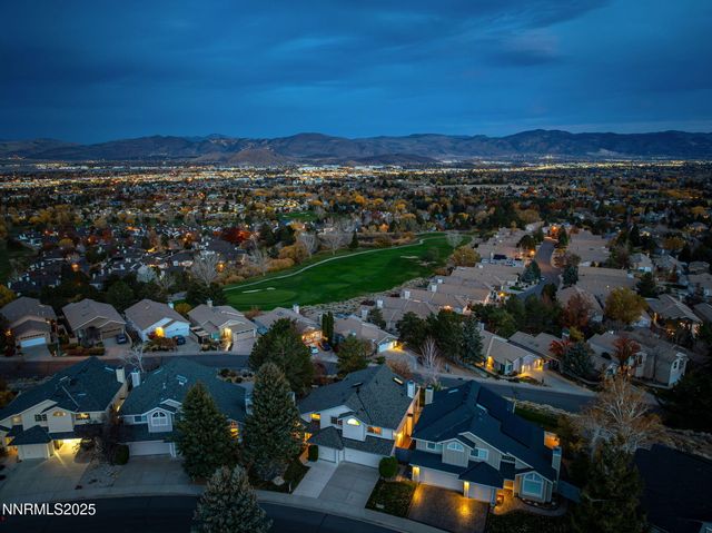2678 Starr Meadows Loop, Reno, NV 89519