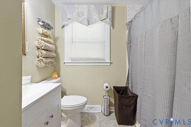 1702 Tabb Ave, Hopewell, VA 23860