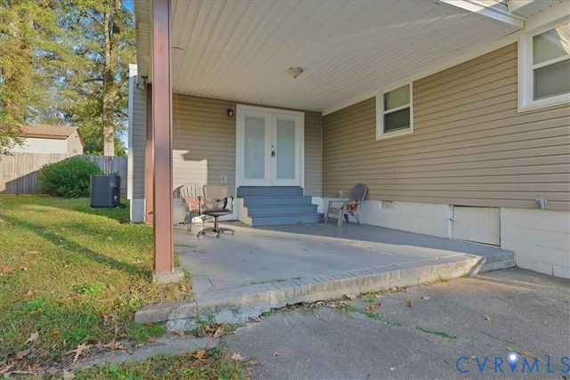 1702 Tabb Ave, Hopewell, VA 23860