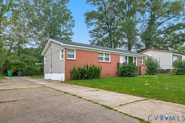 1702 Tabb Ave, Hopewell, VA 23860