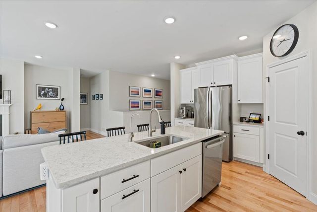 172 Two Brothers Drive, South Burlington, VT 05403