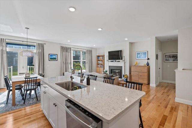 172 Two Brothers Drive, South Burlington, VT 05403