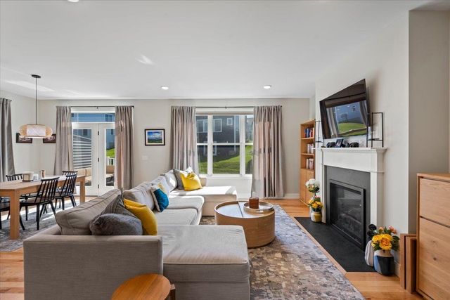 172 Two Brothers Drive, South Burlington, VT 05403