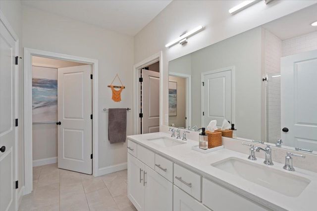 172 Two Brothers Drive, South Burlington, VT 05403