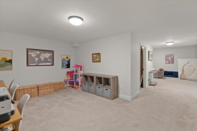 172 Two Brothers Drive, South Burlington, VT 05403