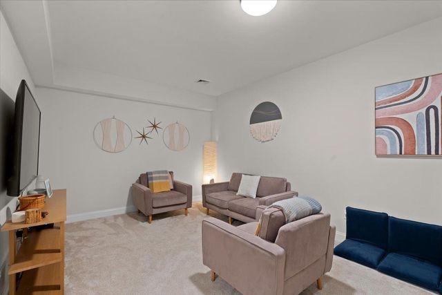 172 Two Brothers Drive, South Burlington, VT 05403