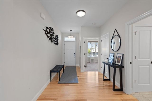 172 Two Brothers Drive, South Burlington, VT 05403