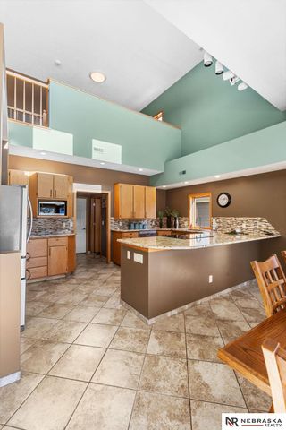 515 Pier 2, Lincoln, NE 68528