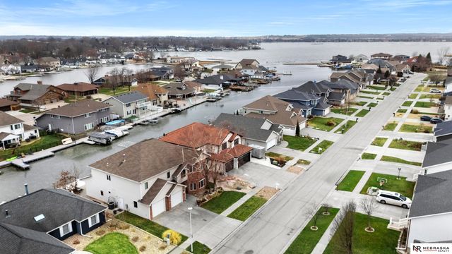 515 Pier 2, Lincoln, NE 68528