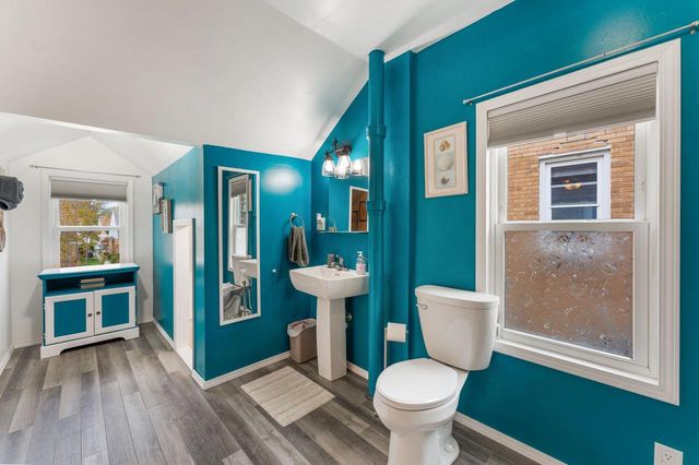 3232 N 79th STREET, Milwaukee, WI 53222