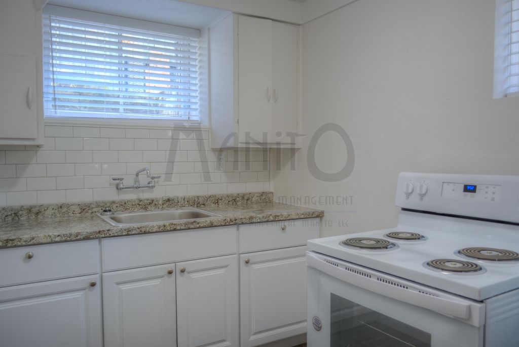 1721 W Riverside Ave, Spokane, WA 99201 photo 6