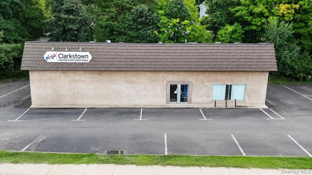 95 S Pearl Street, Pearl River, NY 10965 — exterior
