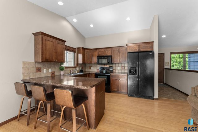 2804 Grinnell Ave S Avenue S, Sioux Falls, SD 57106