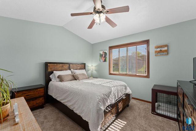 2804 Grinnell Ave S Avenue S, Sioux Falls, SD 57106