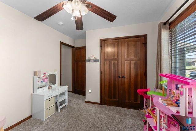 2804 Grinnell Ave S Avenue S, Sioux Falls, SD 57106