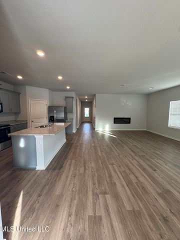 74 Harvest Dance Drive, Byhalia, MS 38611