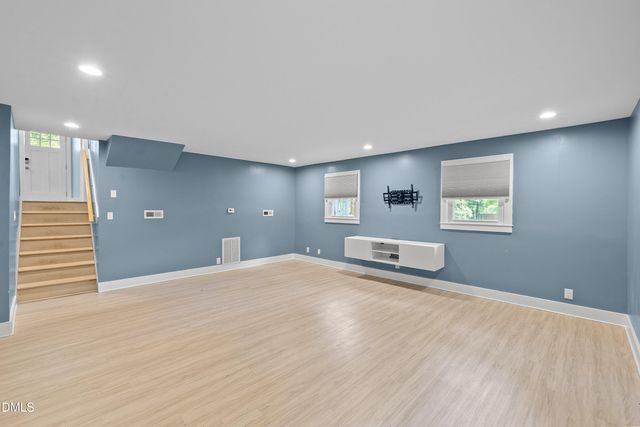 7921 Castlelake Court, Raleigh, NC 27615