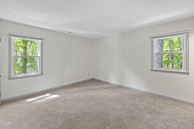 7921 Castlelake Court, Raleigh, NC 27615