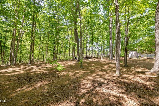 7921 Castlelake Court, Raleigh, NC 27615