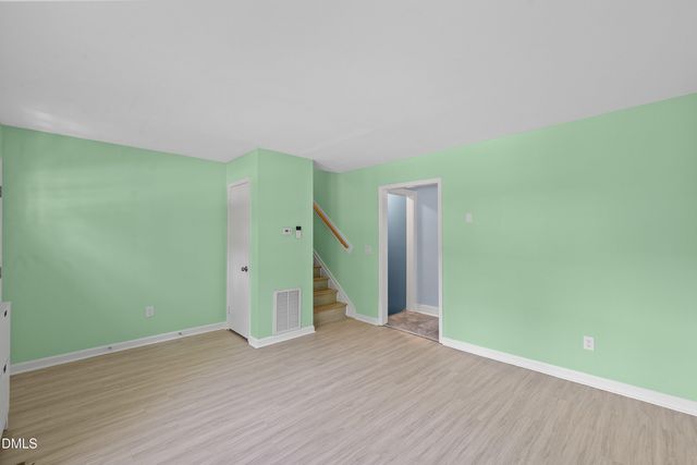 7921 Castlelake Court, Raleigh, NC 27615