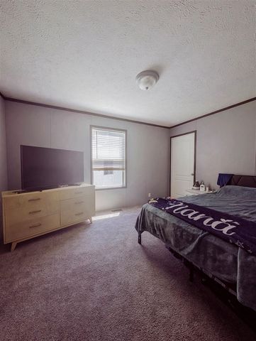 246 Center Green Meadow Street, Grand Rapids, MI 49548