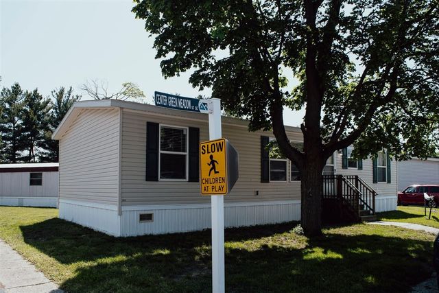 246 Center Green Meadow Street, Grand Rapids, MI 49548