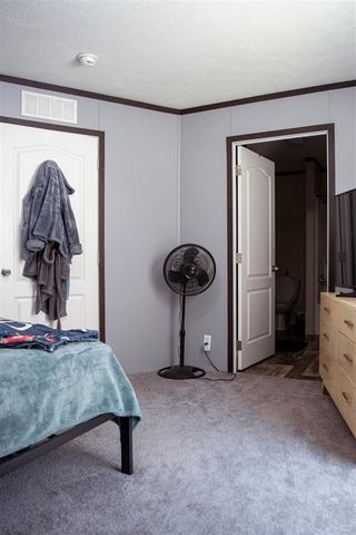 246 Center Green Meadow Street, Grand Rapids, MI 49548