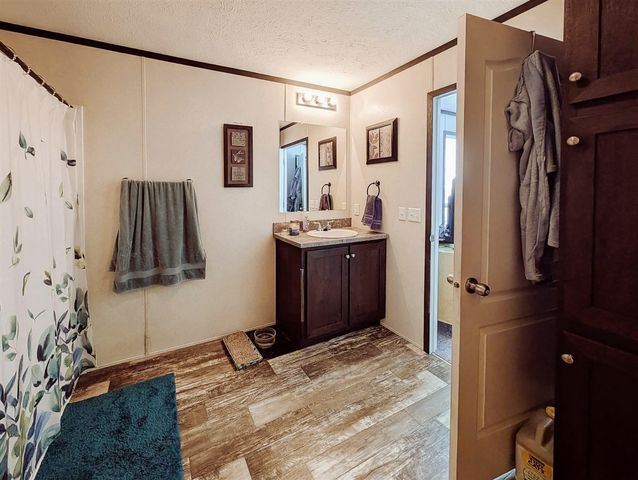 246 Center Green Meadow Street, Grand Rapids, MI 49548