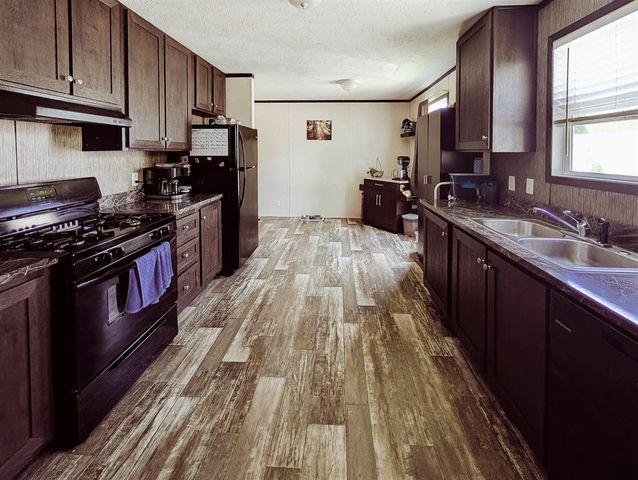 246 Center Green Meadow Street, Grand Rapids, MI 49548