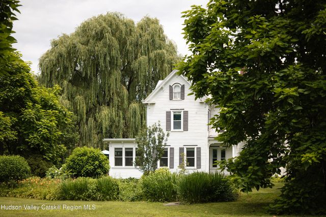 1788 County Road 19, Red Hook, NY 12571