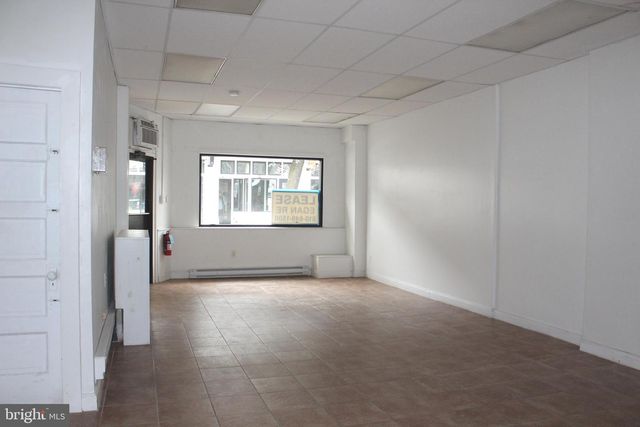 18 E LANCASTER AVE, Ardmore, PA 19003