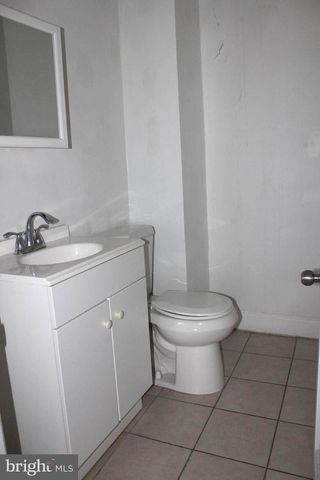 18 E LANCASTER AVE, Ardmore, PA 19003