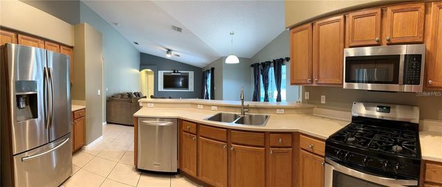 16016 BLOSSOM HILL LOOP, Clermont, FL 34714