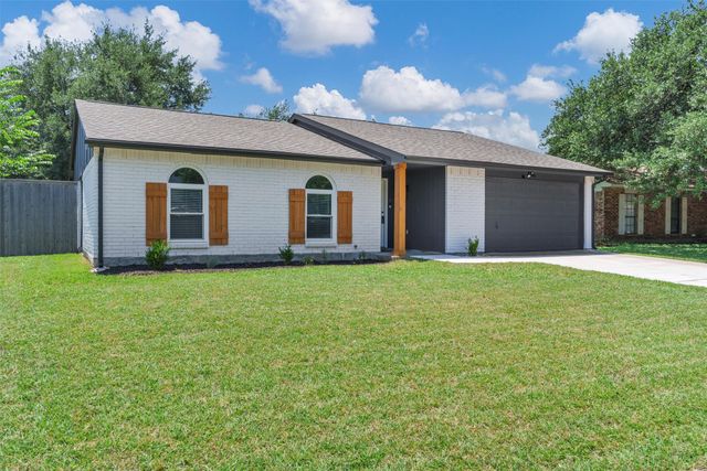 7116 Chapman Drive, North Richland Hills, TX 76182