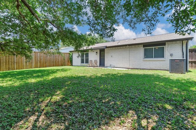 7116 Chapman Drive, North Richland Hills, TX 76182
