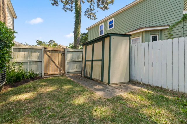 1557 Victoria Ln., Myrtle Beach, SC 29577