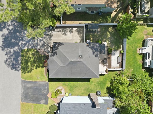 1557 Victoria Ln., Myrtle Beach, SC 29577