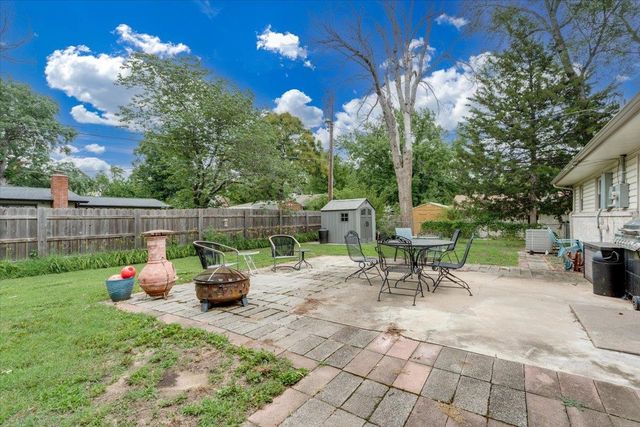 10110 W 9TH ST. N., Wichita, KS 67212