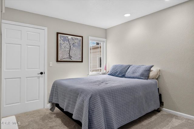 2548 Talmadge Road, Ottawa Hills, OH 43606