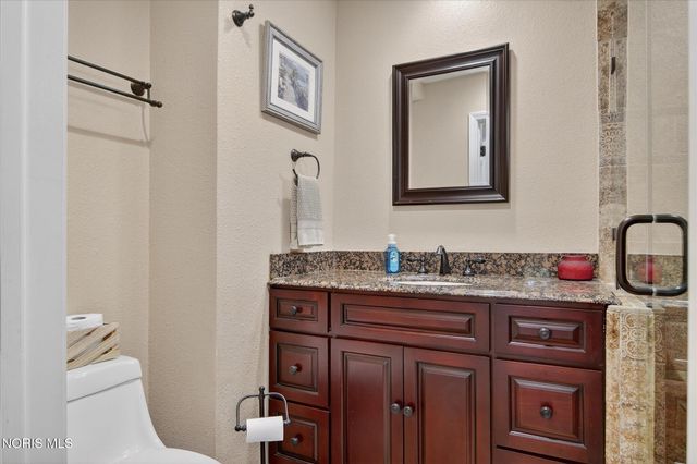 2548 Talmadge Road, Ottawa Hills, OH 43606