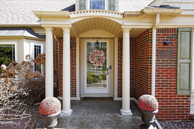 2548 Talmadge Road, Ottawa Hills, OH 43606