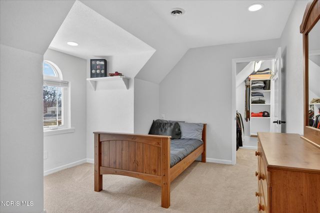 2548 Talmadge Road, Ottawa Hills, OH 43606