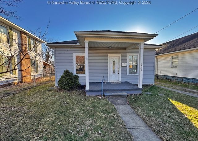 1217 Payne Avenue, Dunbar, WV 25064