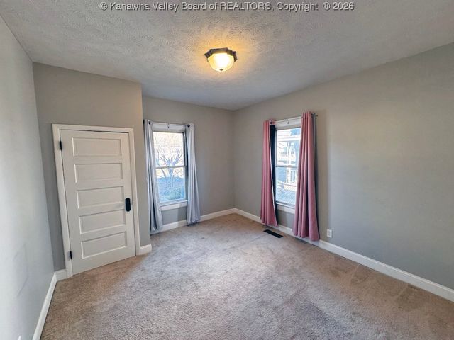 1217 Payne Avenue, Dunbar, WV 25064