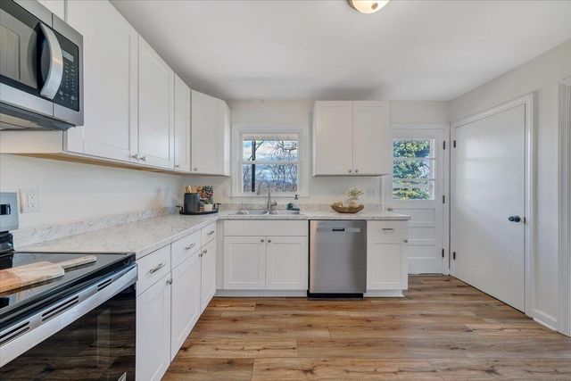 1089 Glenn Ridge RD, Roanoke, VA 24017